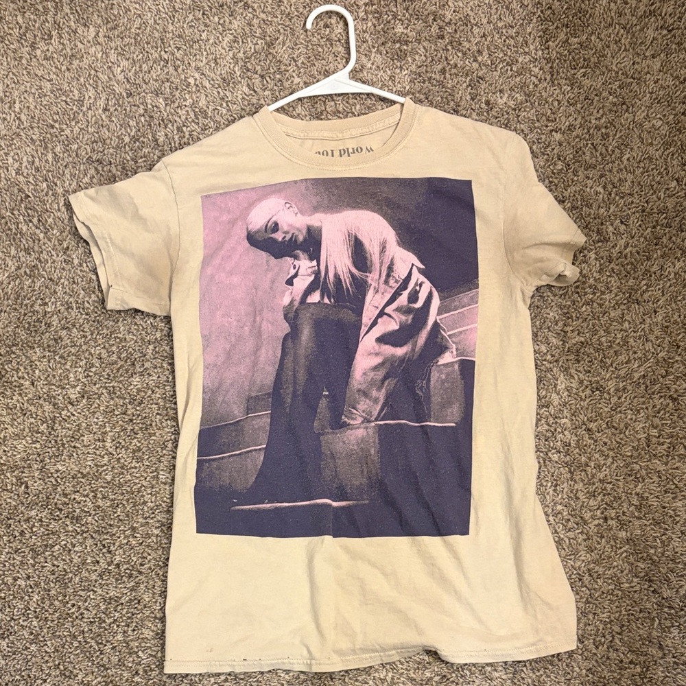 Ariana Grande Sweetener World Tour T-Shirt